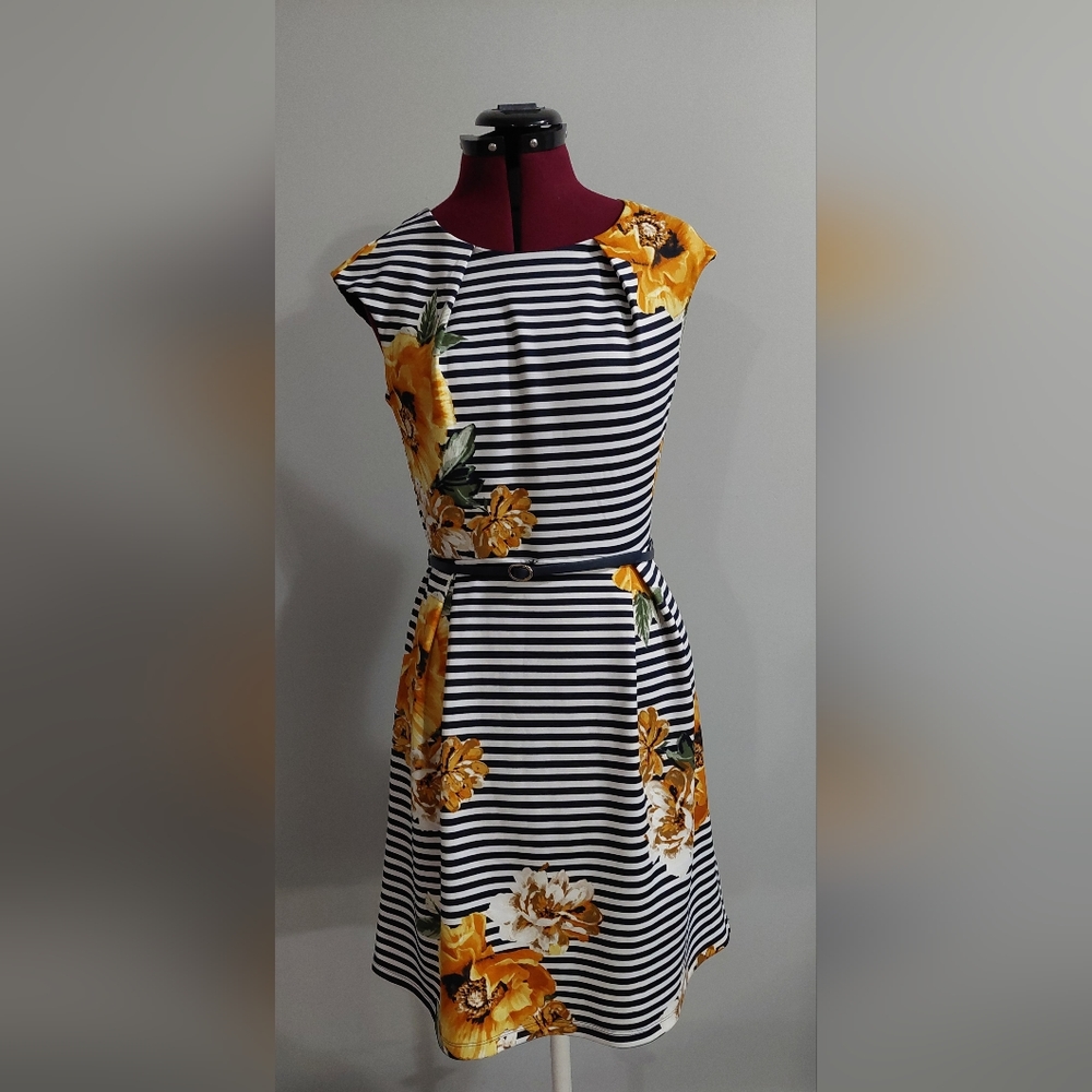 ENFOCUS STUDIO Floral Stripe Dress Size 10